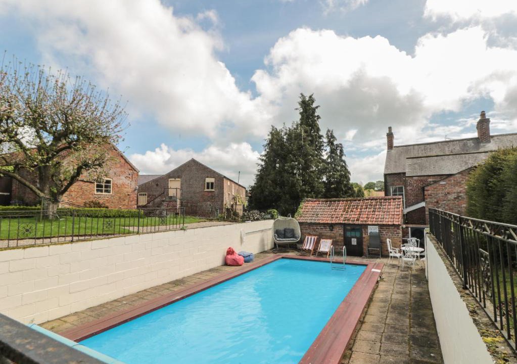 North Dalton House | Bailey house