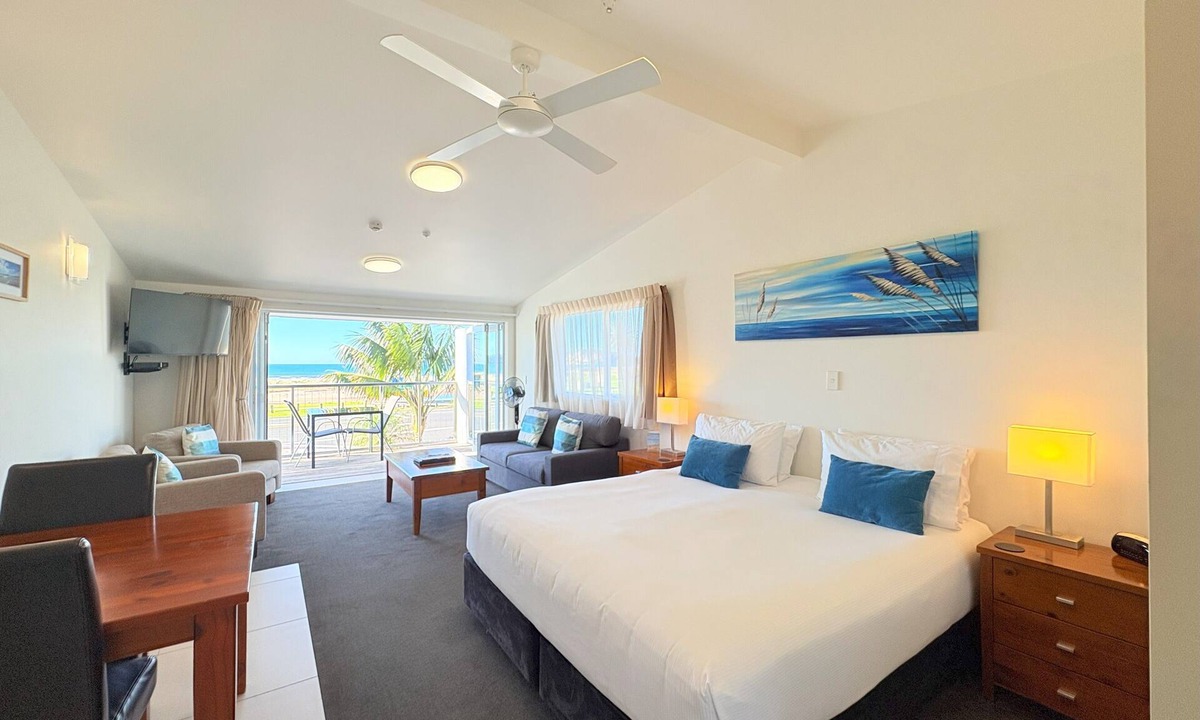 Whitianga Hotel | Bailey's At The Beach Motel