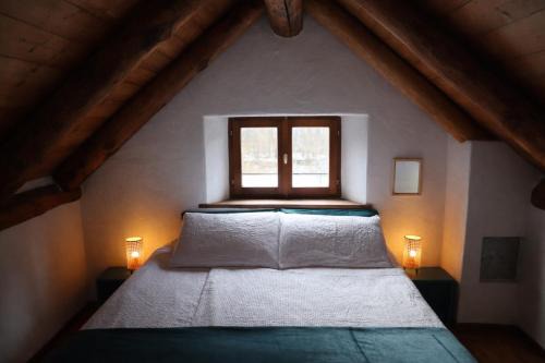Frasco House | Baitin - Mini-house in nature - Verzasca Valley