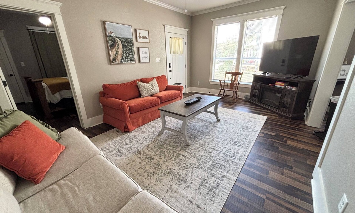 Mineral Wells House | Baker Bungalow - 20 miles from Rocker B