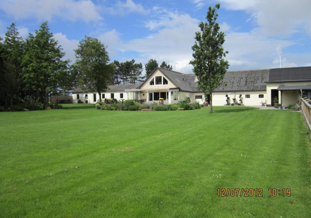 Spøttrup Bed & Breakfast | Bakkegården Homestay