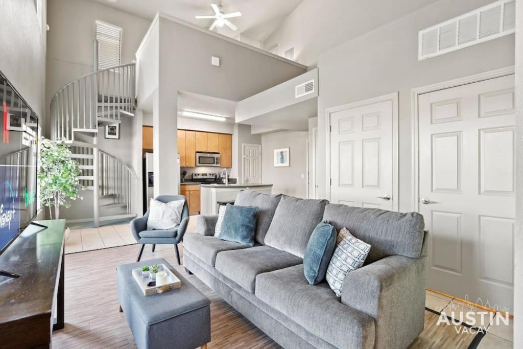 West Campus Apartment | Balcony Skyline View Spiral Staircase Near UT