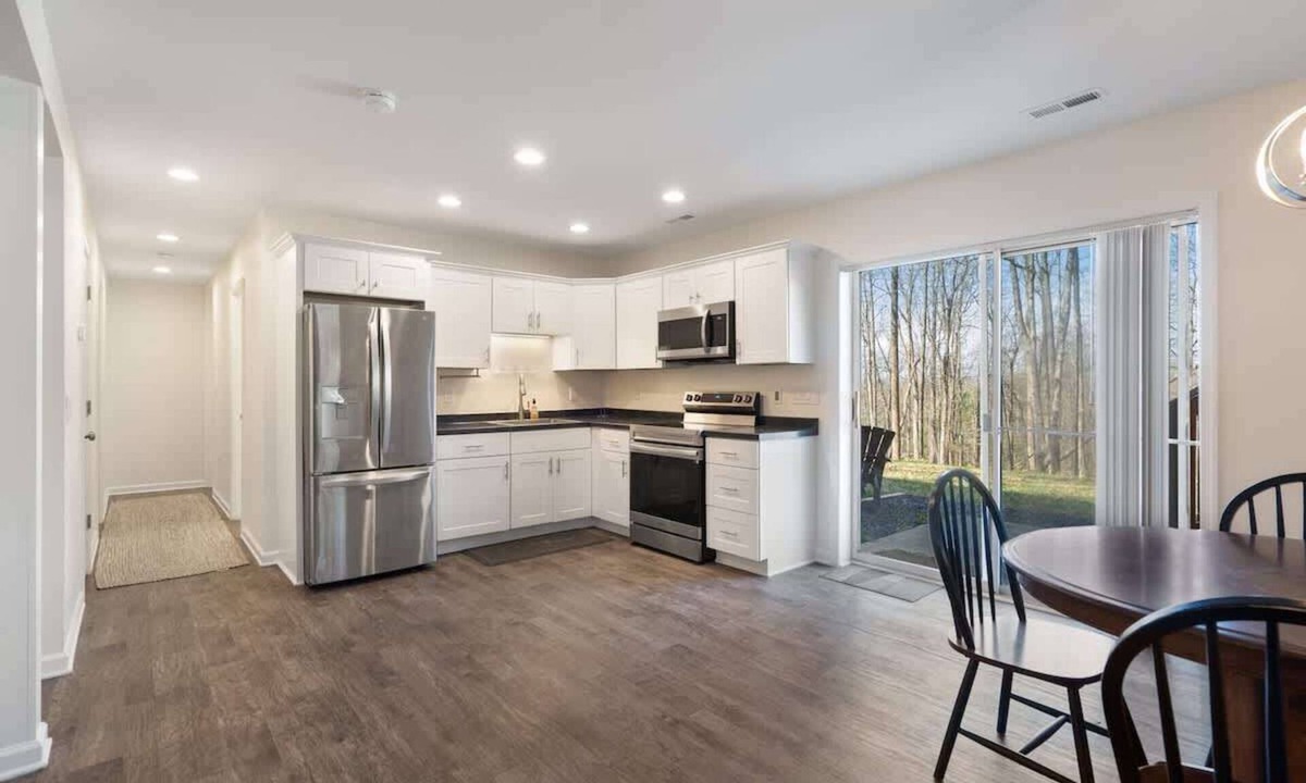 Warrenton Apartment | Baldwin Flat Furnished 2BR Long-Term Stays