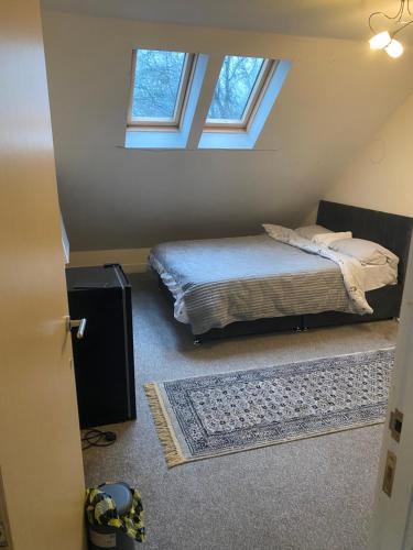 Royton Bed & Breakfast | Baldwins Villa