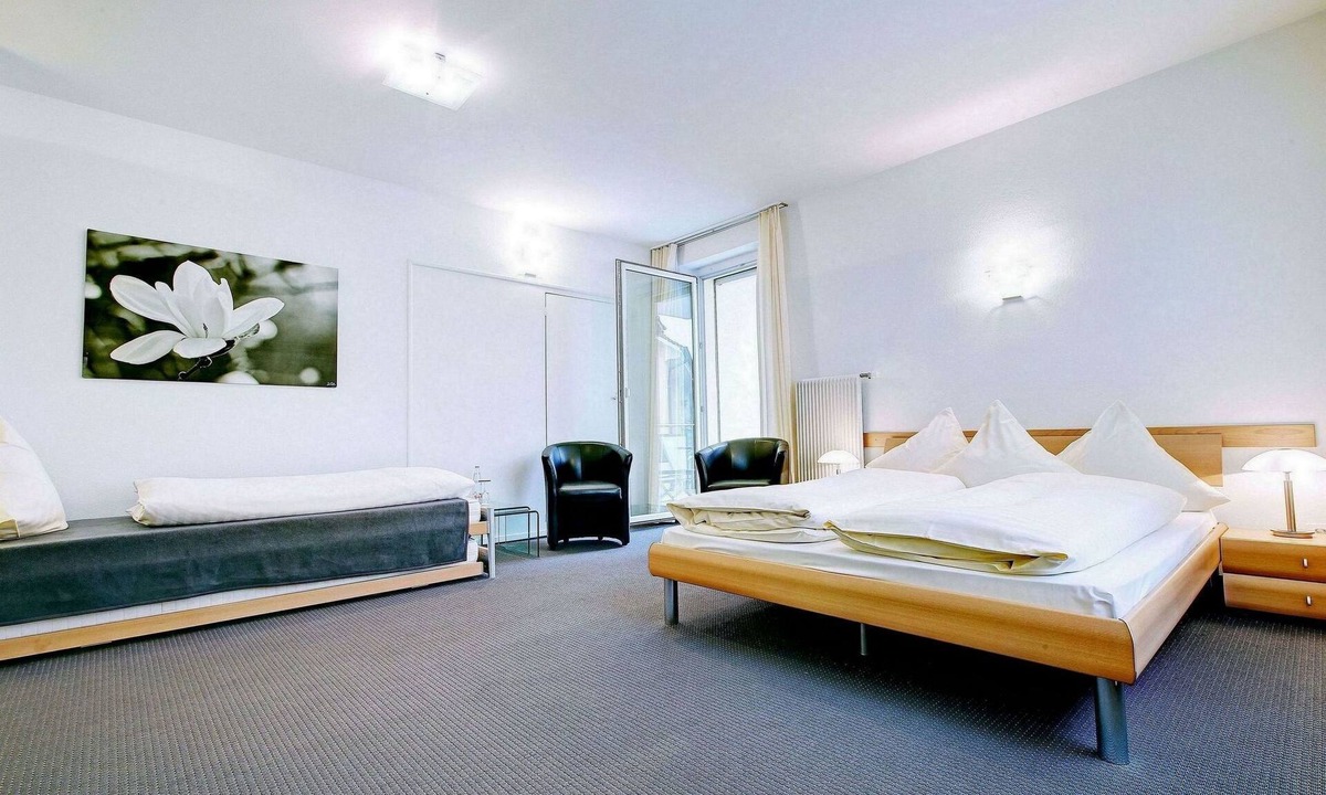 Basel Hotel | BALEGRA City Hotel Basel Contactless Self Check-in