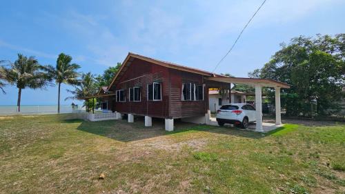 Kuala Sungai Baru Cabin | Balek Kualé
