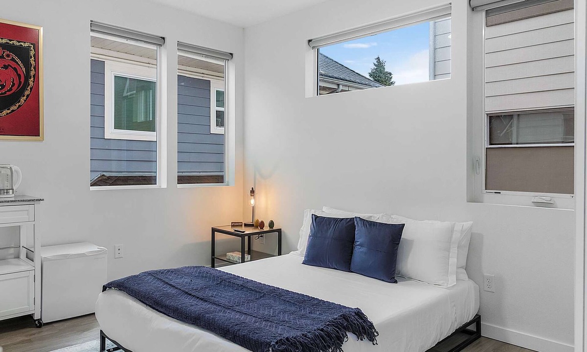 Capitol Hill Apartment | Balerion's Shadowed Suite