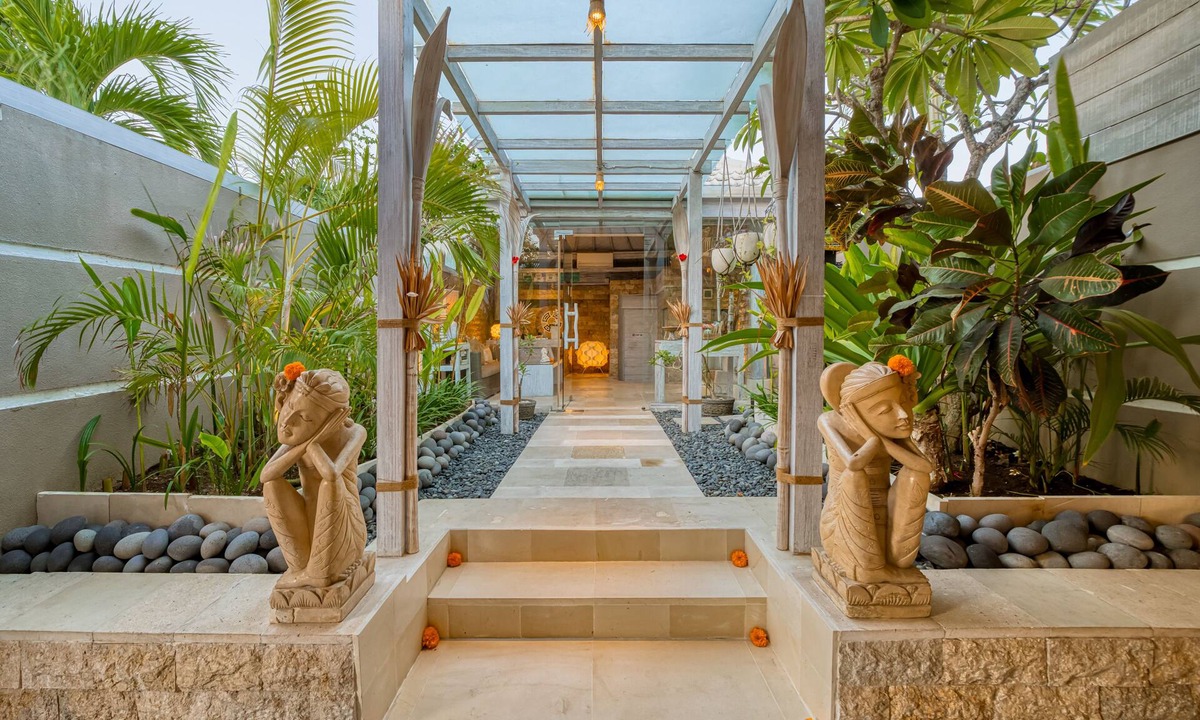 Dewi Sri Villa | Bali Cosy Villas Seminyak