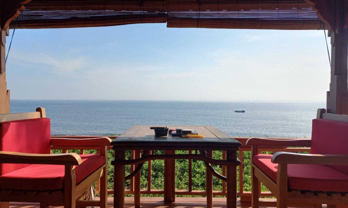 Songan Bed & Breakfast | Bali North Beach Villa