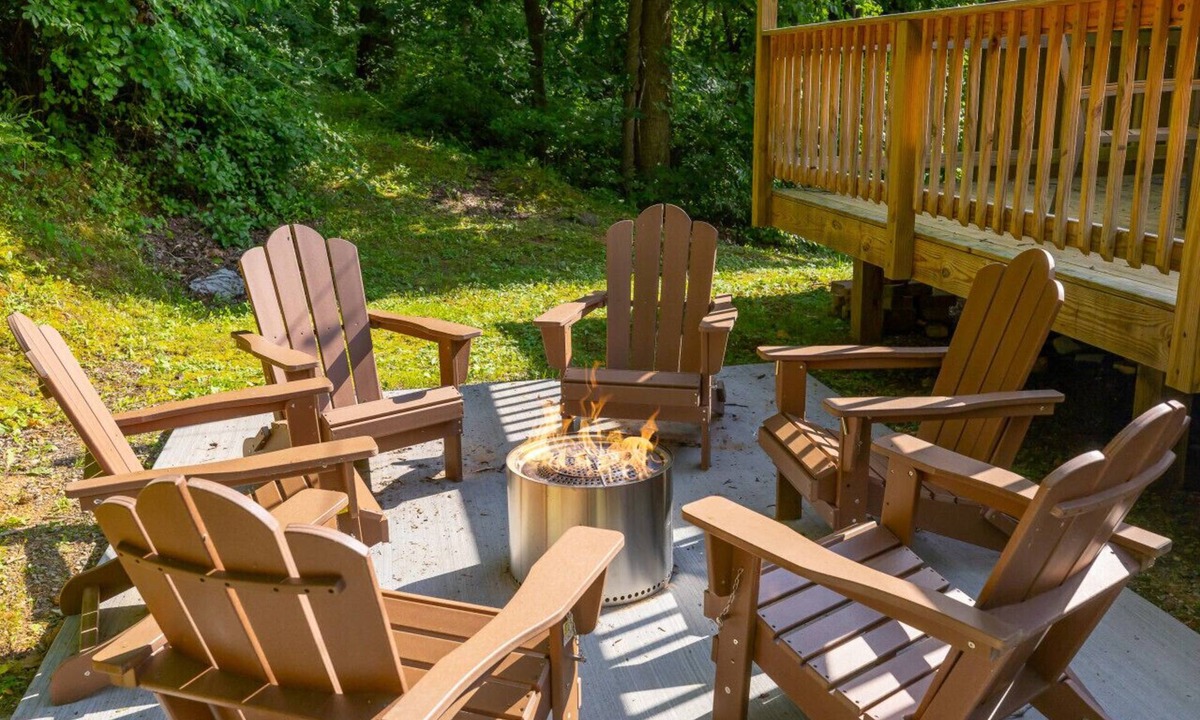 Stanley Cabin | Balk Retreat/MountainViews/HotTub/Firepit