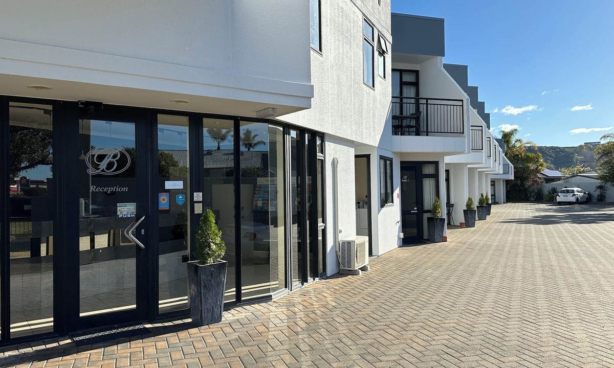 Taradale Hotel | Ballina Motel