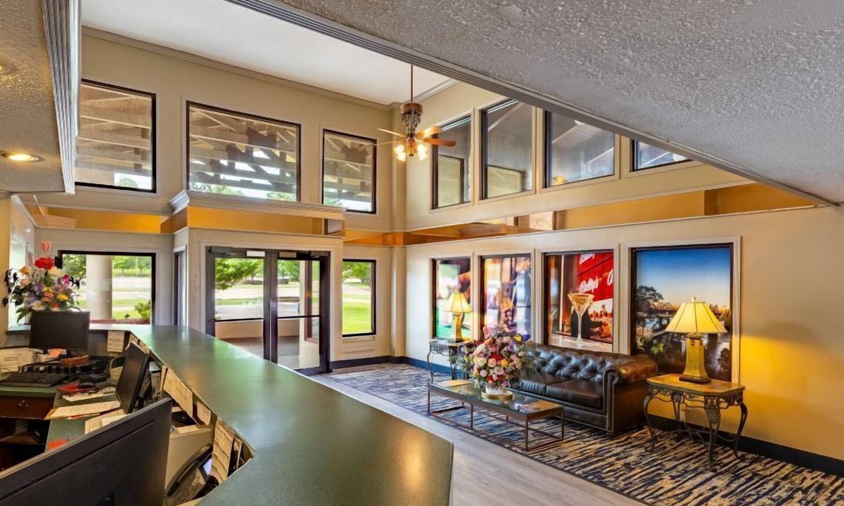 Vicksburg Hotel | Bally's Vicksburg Casino Hotel