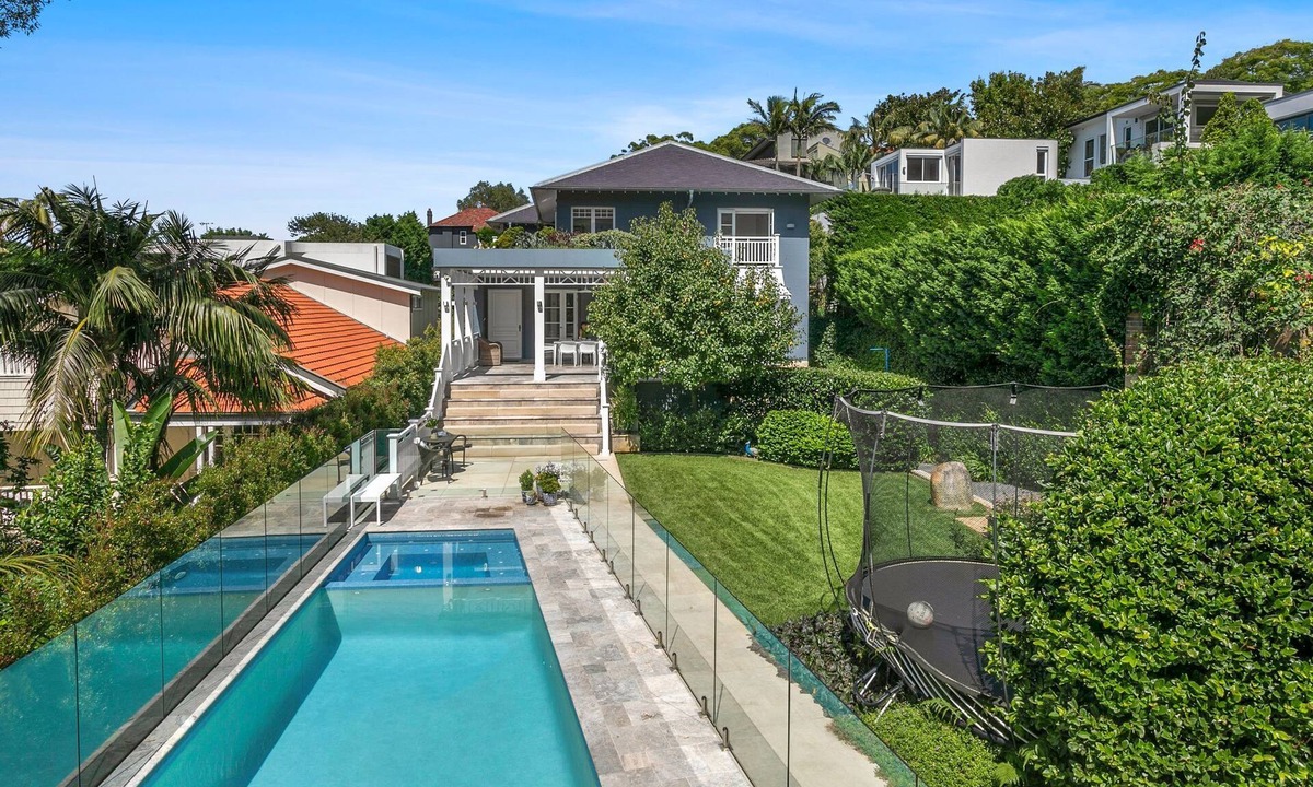 Mosman House | Balmoral Hamptons home (heated pool & hot tub)