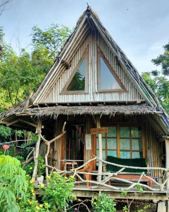 Sumbawa Barat House | Bamboo Hut Alpha Hotel