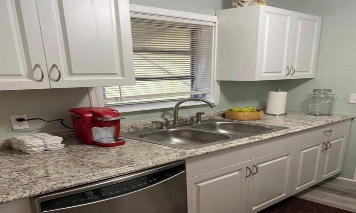 Lake Worth Corridor House | Banana Beach Boutique Hotel