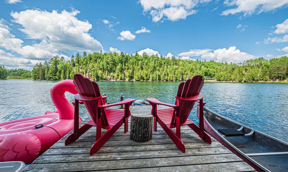 Bancroft Cottage | Bancroft - Rock Lake House Lakefront Retreat