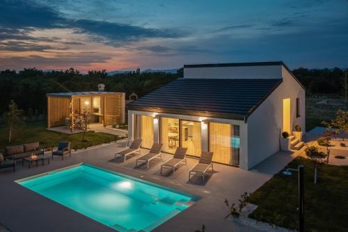 Oklaj Villa | Bandelli villas