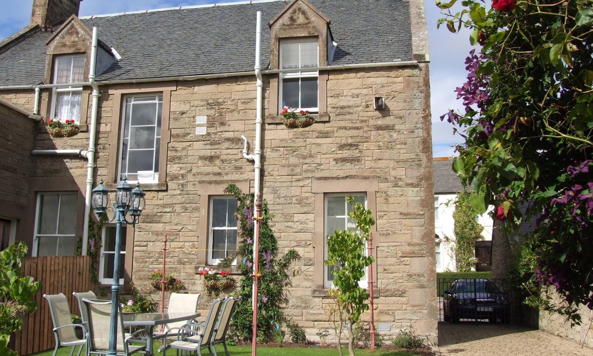 Chirnside Cottage | Bank View