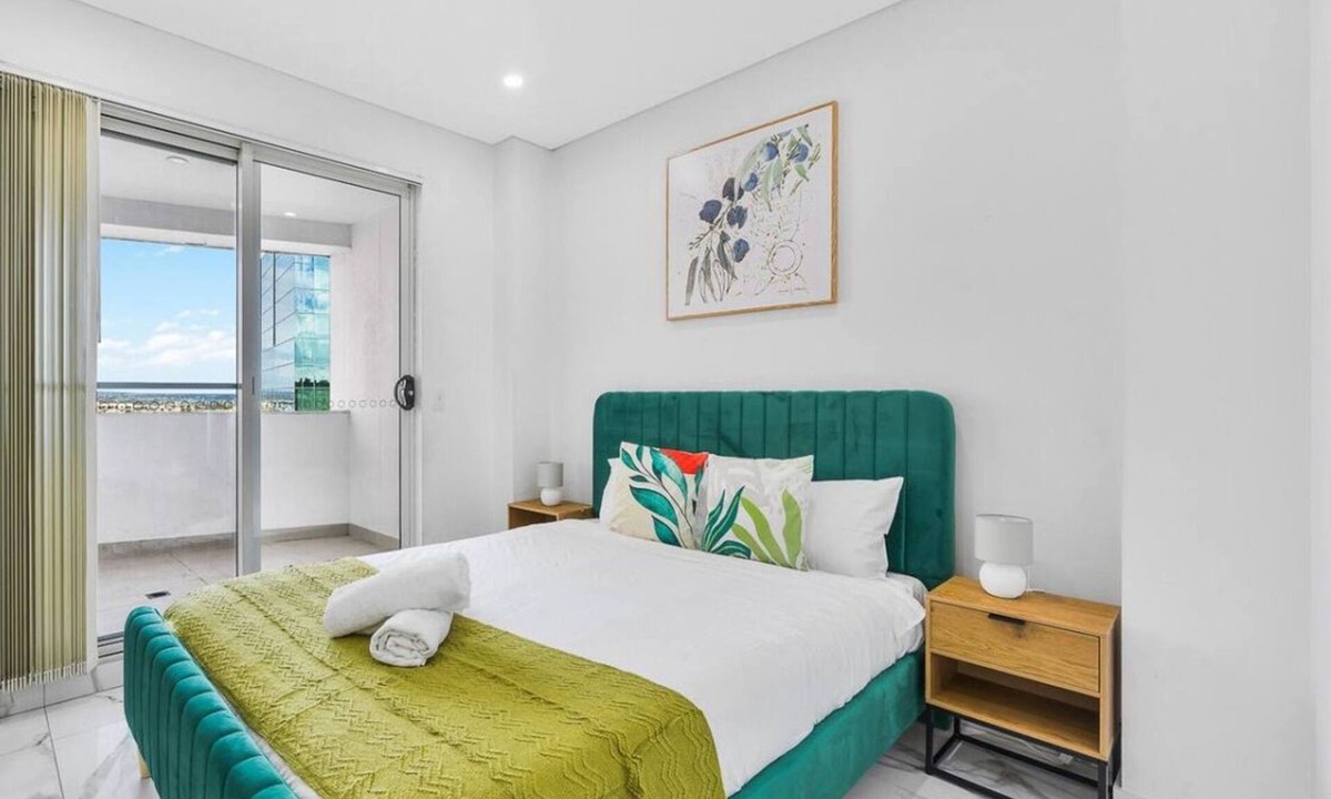 Bankstown Apartment | Bankstown Comfort Haven - 2BR, 2Baths, Parking