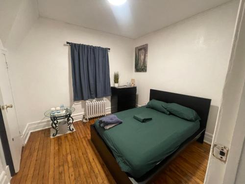 South Side House | Banlieue Pillars Maison