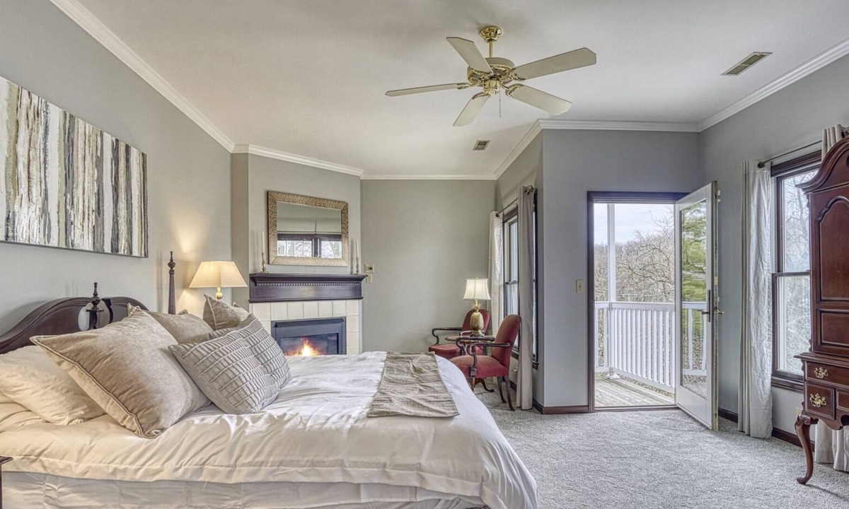 Valparaiso Apartment | Bannockburn Suite at Aberdeen