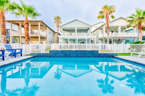 Port Aransas House | Banyan Blue BB969