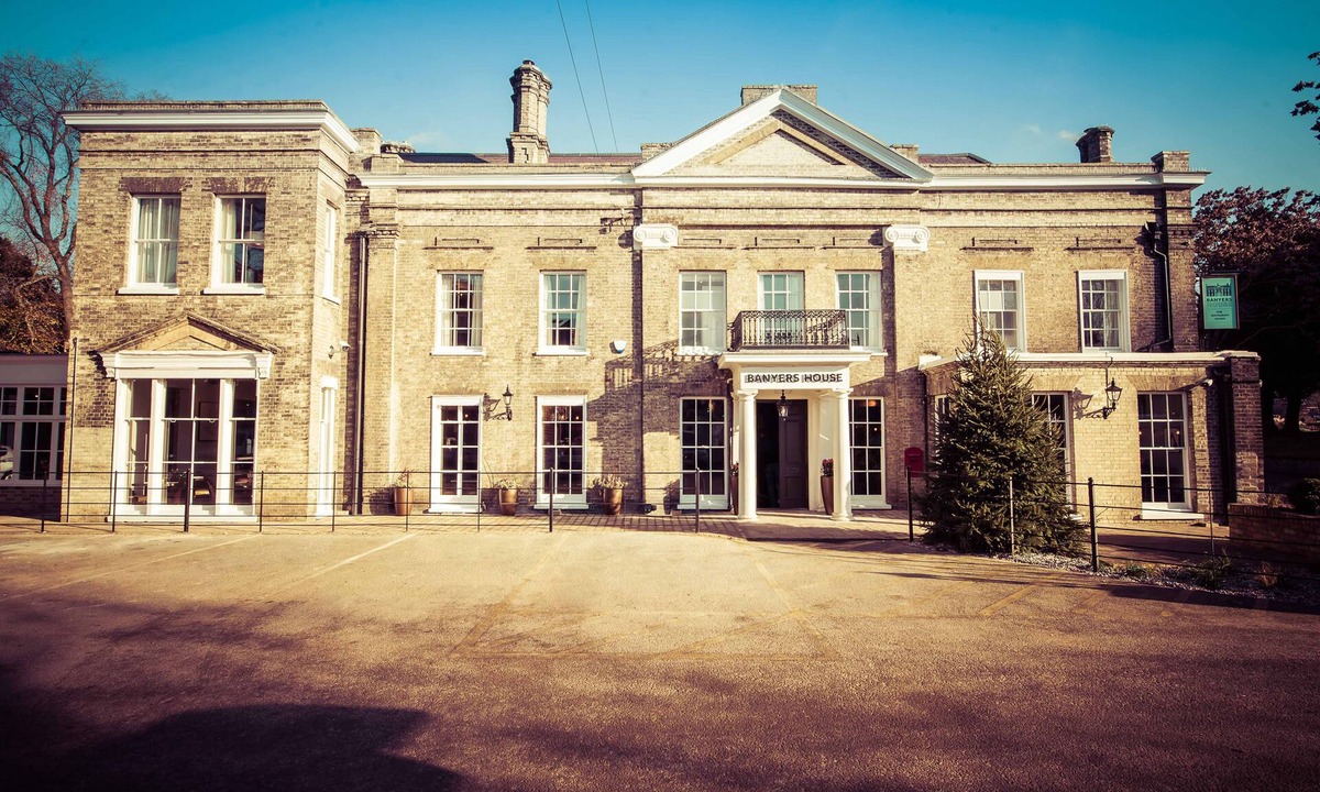 Royston Hotel | Banyers House