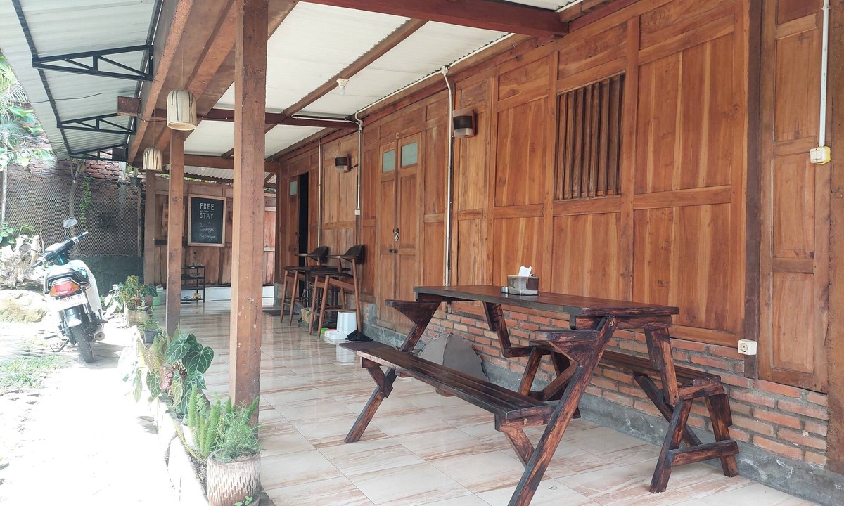 Bangunjiwo Hostel | Banyu Kasongan Homestay