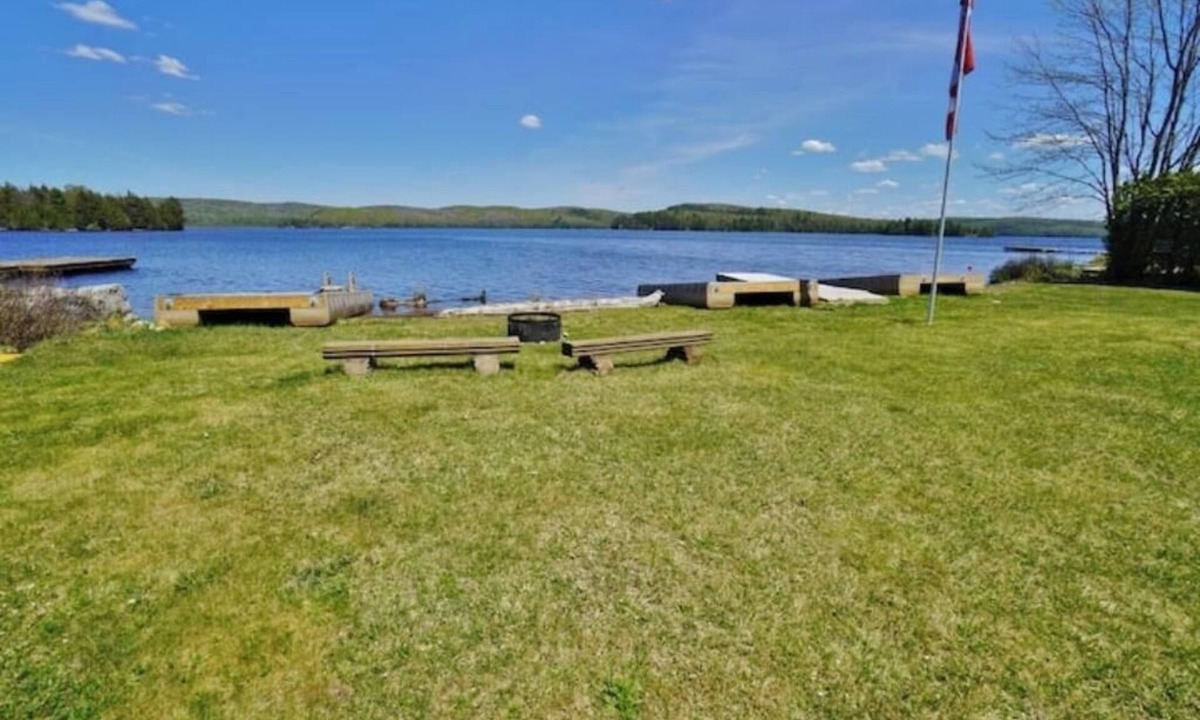 Highland Grove Cottage | Baptiste Lakehouse - A Lakefront Paradise!