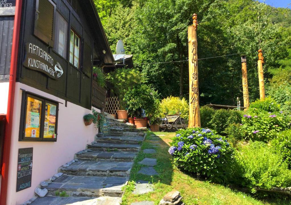 Aurigeno Hostel | Baracca Backpacker