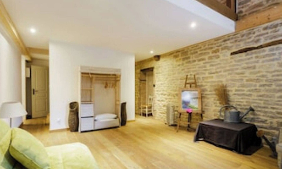 Barbirey-sur-Ouche Other | Barbirey Castle Farm