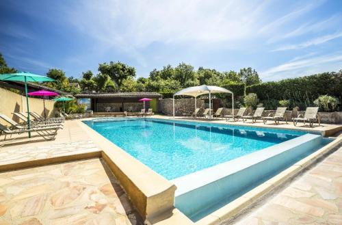 Joyeuse House | Barbouillet - Maison avec piscines partagées