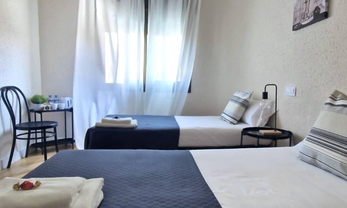 El Prat de Llobregat House | BARCELONA PR GUESTHOUSE