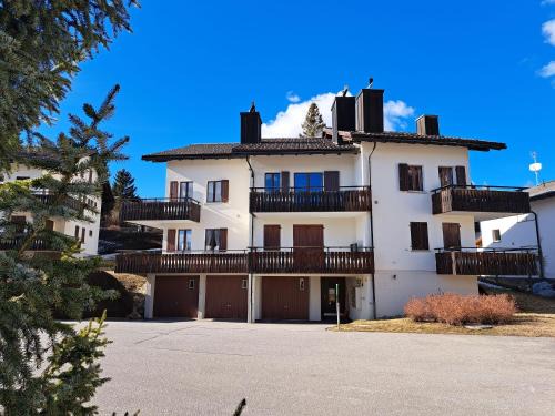 Lenz Apartment | Barhetta (389 Ma)
