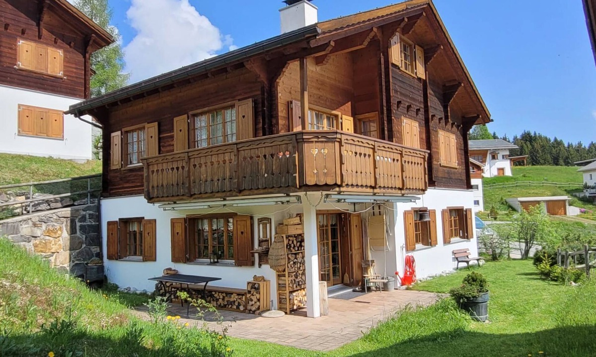 Oberurmein Apartment | Baria Sut 5, (Oberurmein). by Interhome
