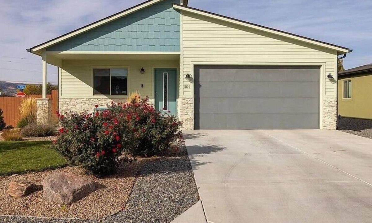 Fruita House | BarknBike Inviting Pet-Friendly Home w/Dedicated Workspace