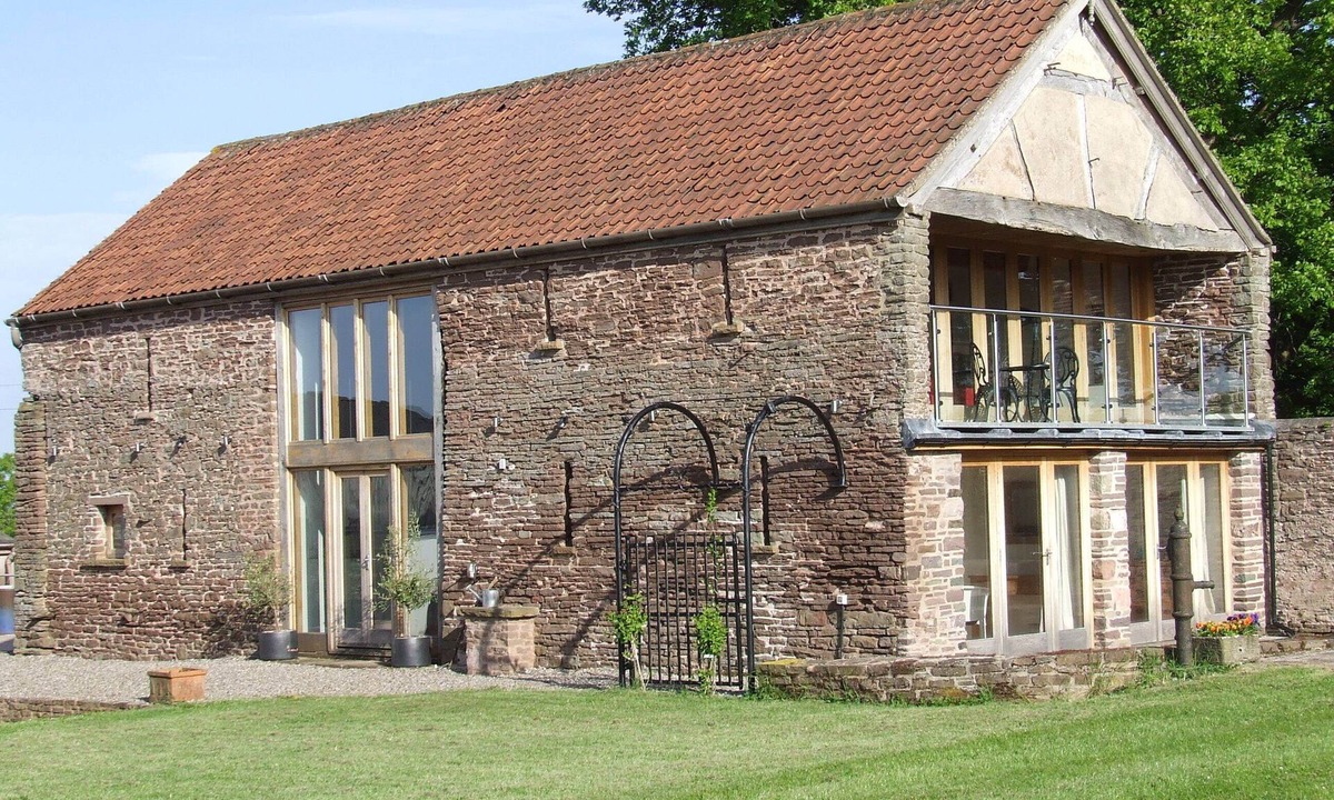 Garway House | Barn Conversion in a peaceful location ideal for exploring the Welsh borders.