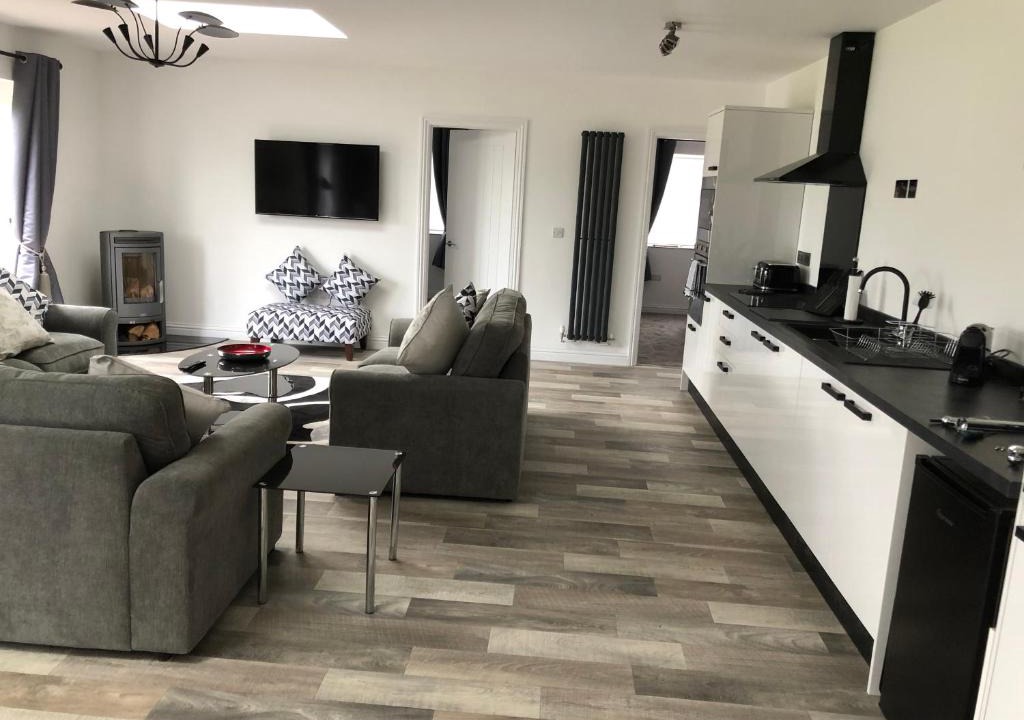 Whitchurch House | Barn Cottages Iscoyd