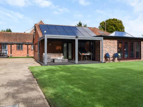 Rackheath House | Barn Court