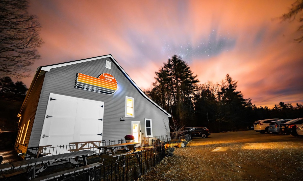 Rumney Hostel | Barn Door Hostel