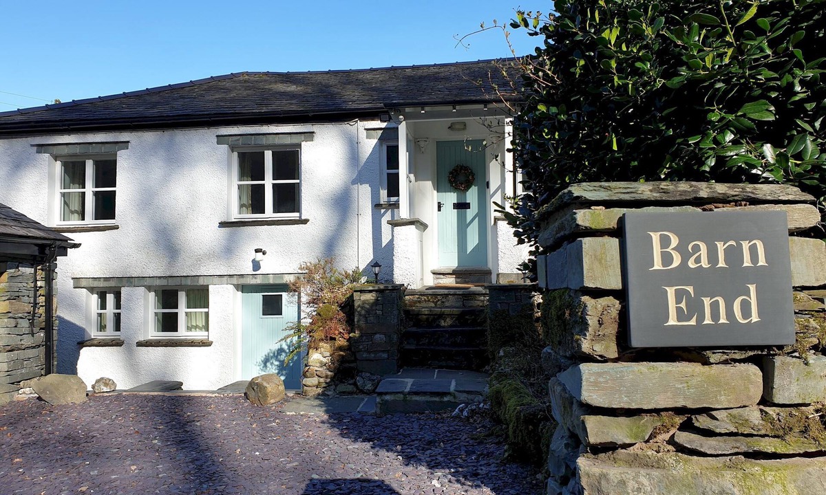 Ambleside House | Barn End - Three Bedroom House, Sleeps 6