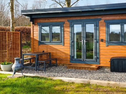 Forfar House | Barn Owl Cabin - Uk45401