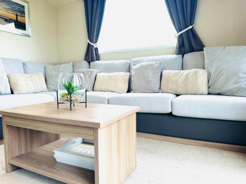 Flamborough House | Barn Owl Lodge