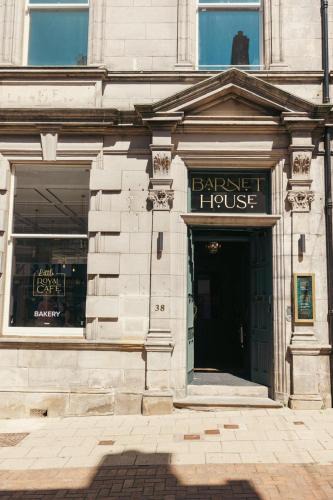 Dunfermline Apartment | Barnet House Serviced Apartments