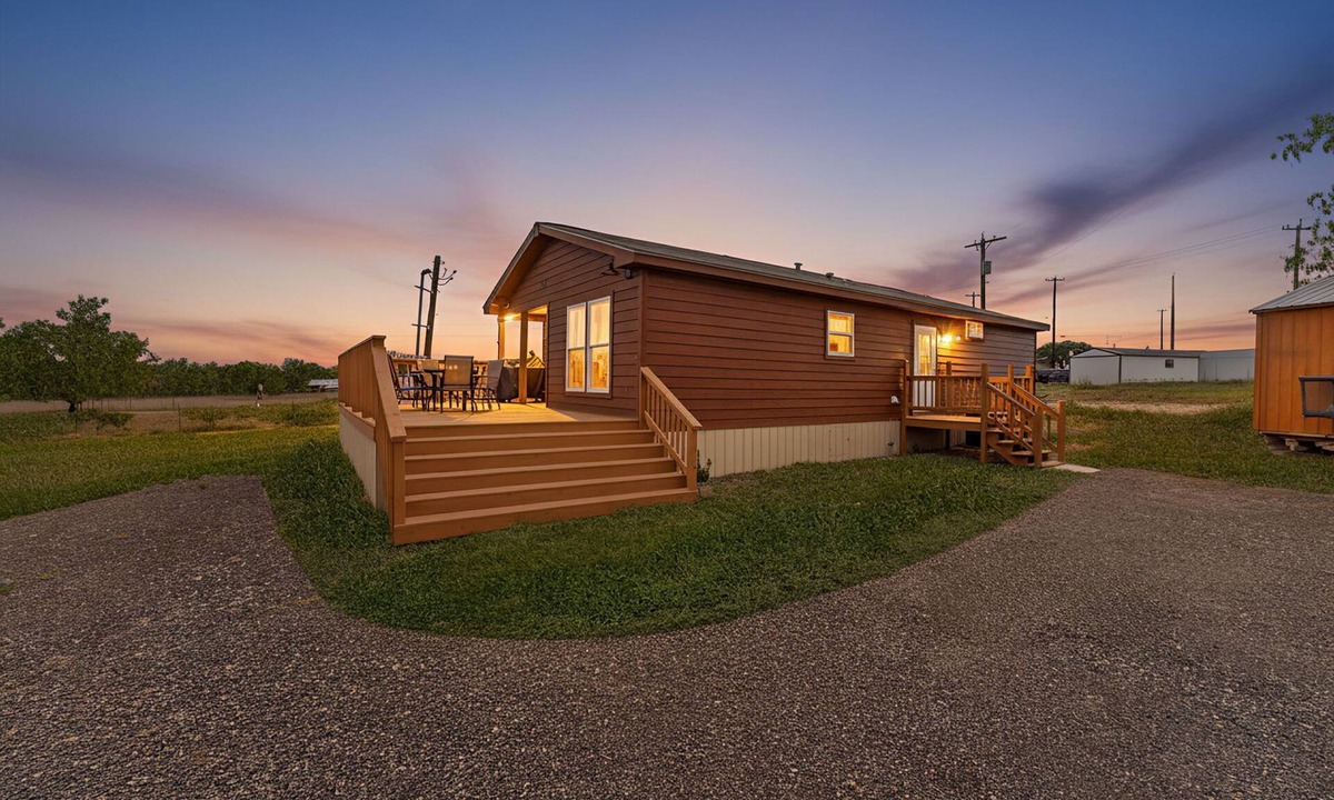 Adkins Other | BarnHaus - Peaceful 3 Acre Ranch Retreat