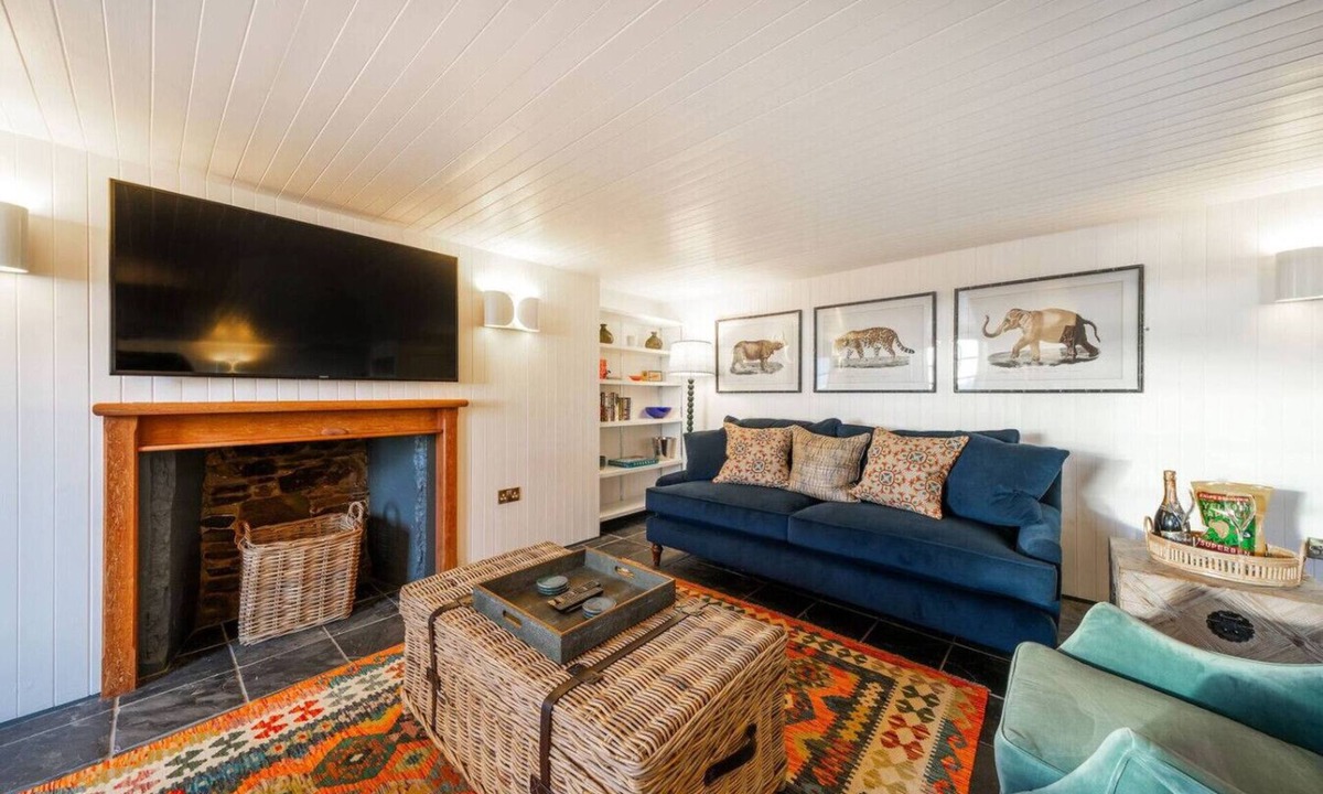 Broughty Ferry Cottage | Barometer Cottage