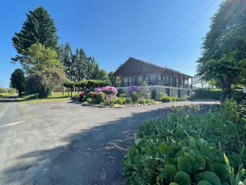 Saint-Mesmin Apartment | Barracat Gite