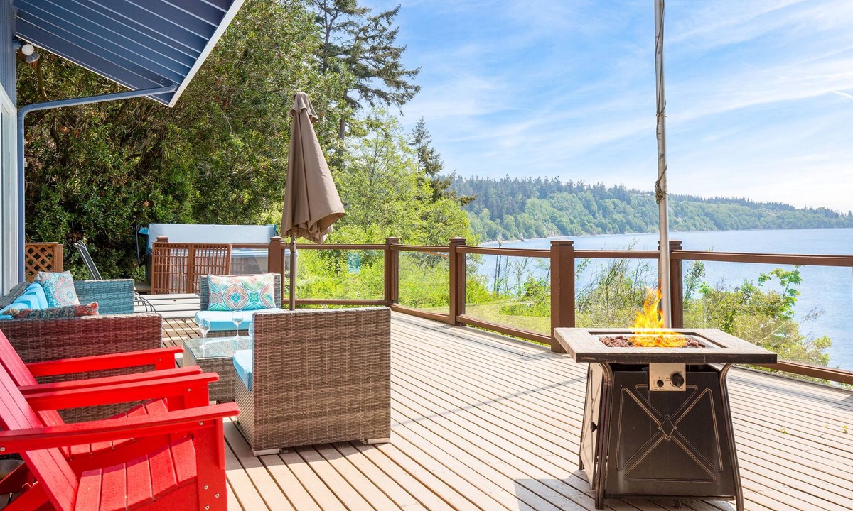 Greenbank House | Barranco - Private Beach Access | Hot Tub