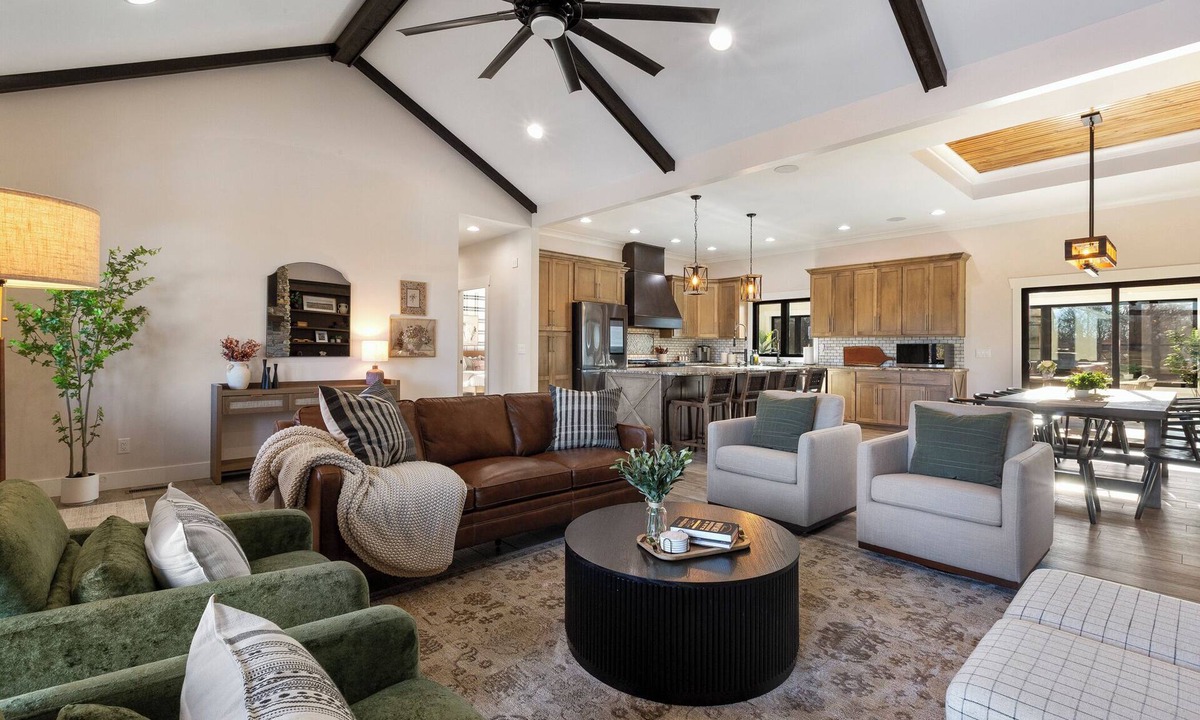 Bardstown House | Barrel & Brook Estate