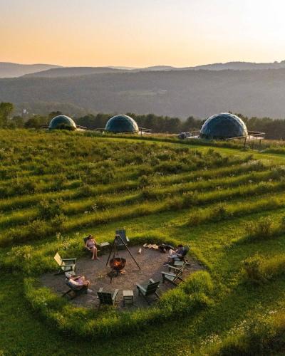 Franklin House | Barrel Hot Tub at 'The Eagle Dome' in Franklin